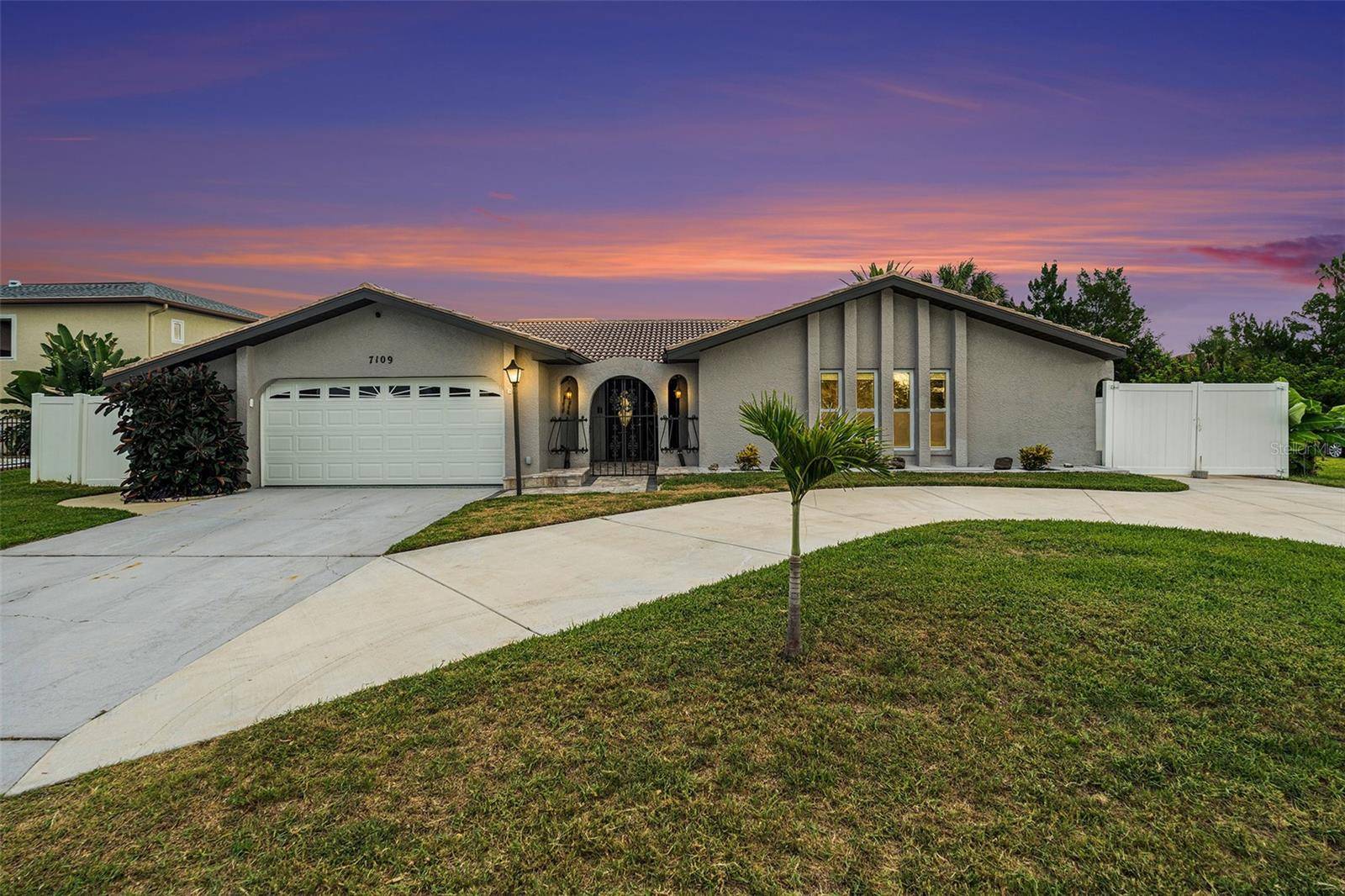 7109 SOUTHWIND DR, Hudson, FL 34667