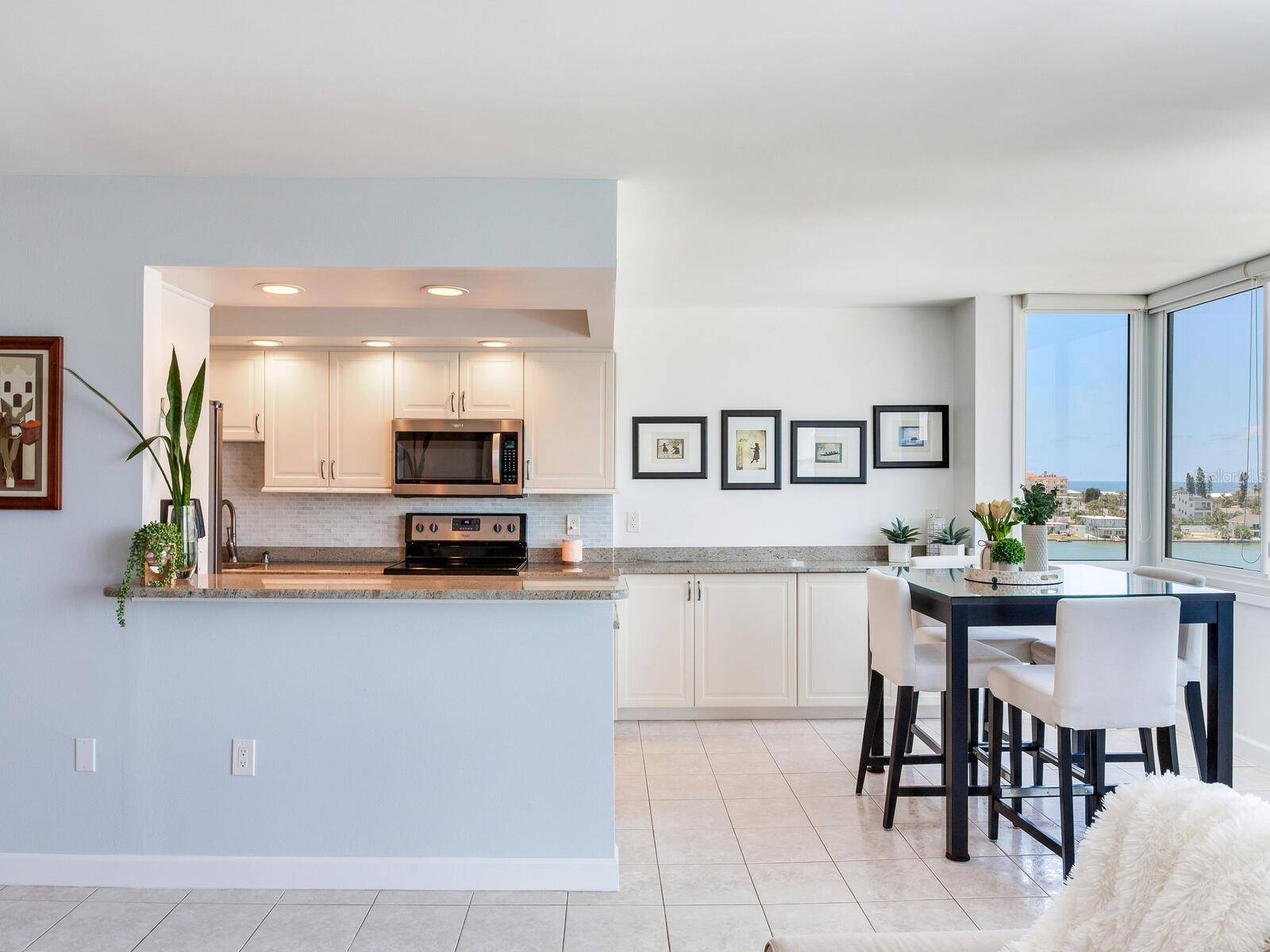 Clearwater Beach, FL 33767,660 ISLAND WAY #703