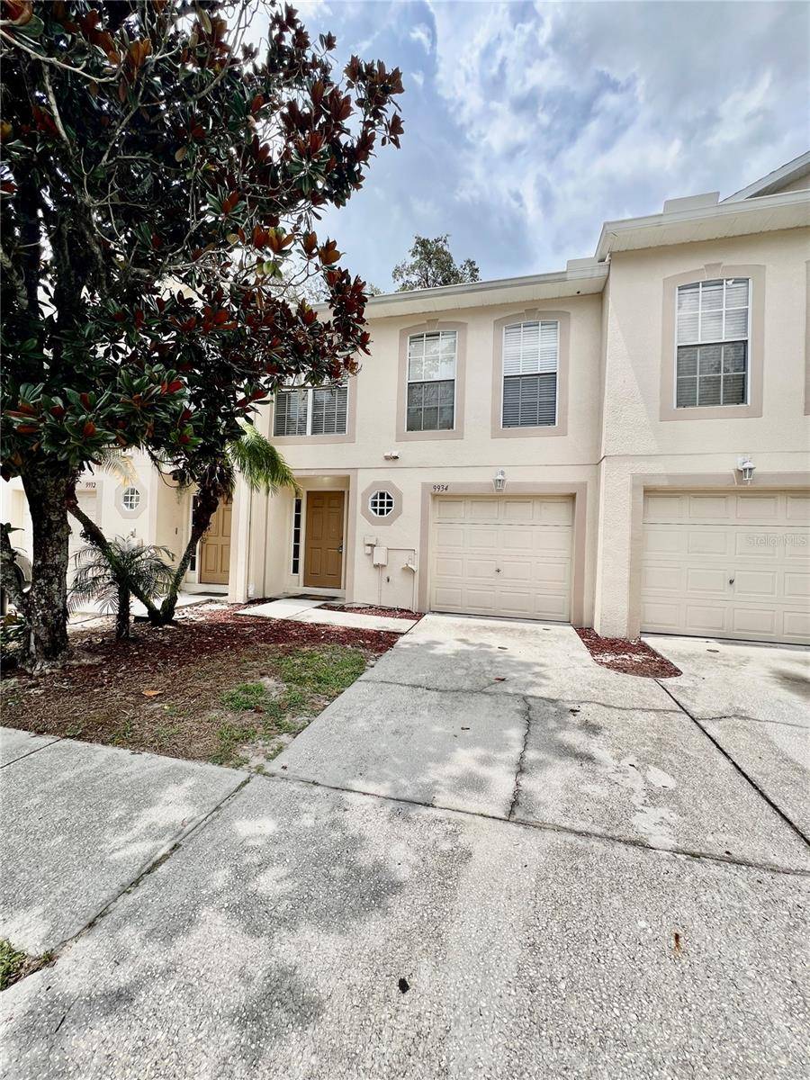 Tampa, FL 33610,9934 ASHBURN LAKE DR
