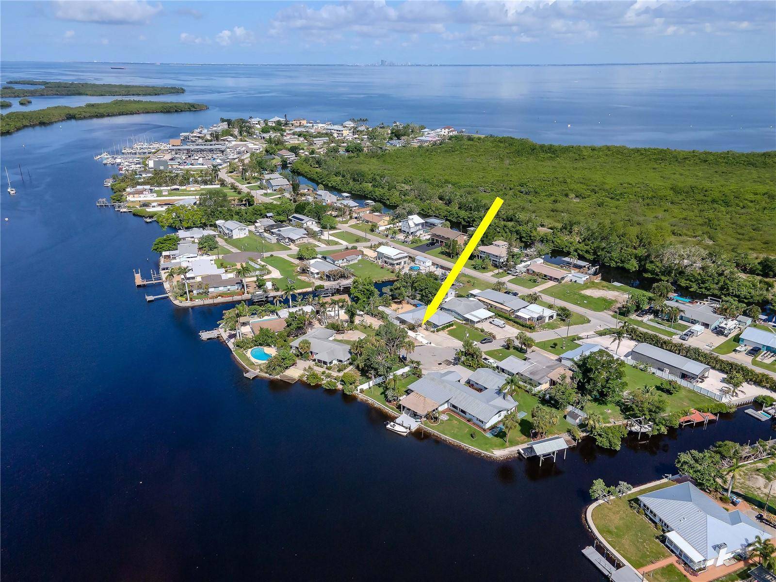 106 STEVEN ST, Ruskin, FL 33570
