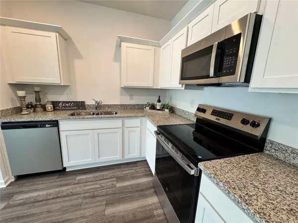 Dade City, FL 33525,11925 SYLVIA ST