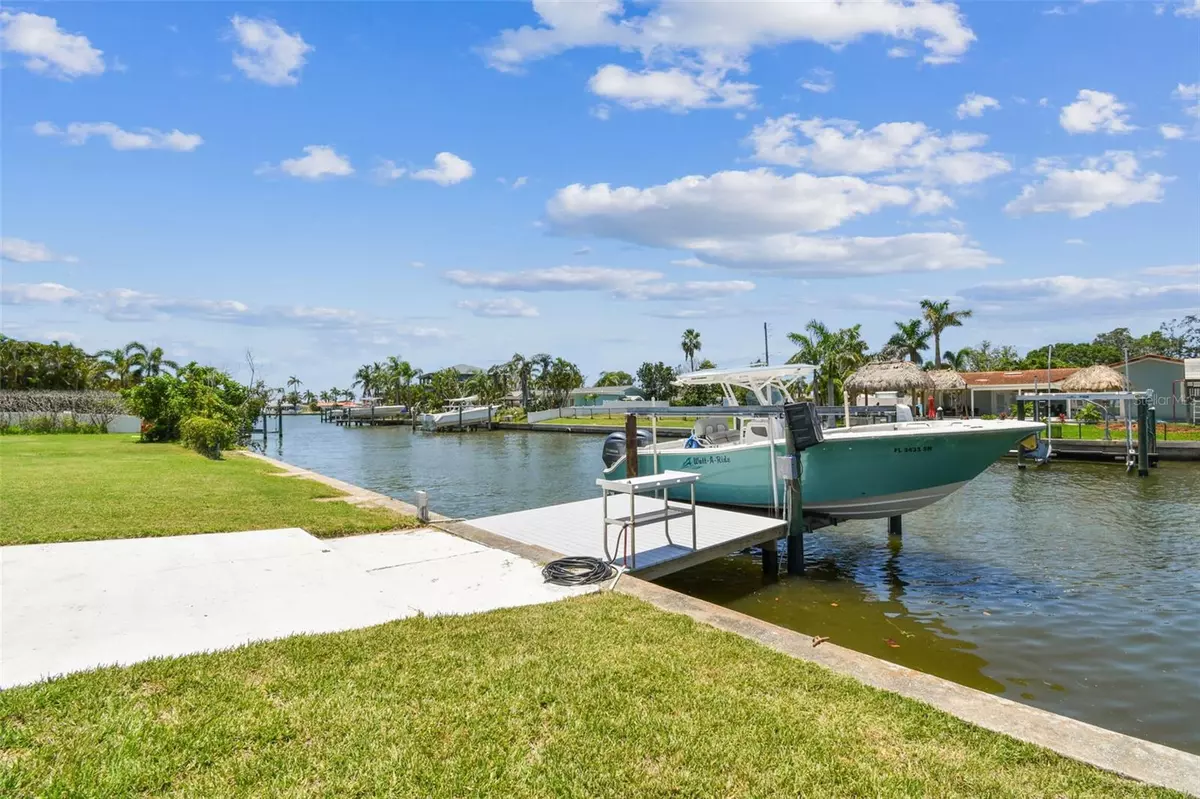 Seminole, FL 33772,11599 GROVE ST