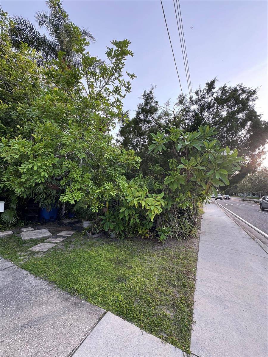 St Petersburg, FL 33704,600 38TH AVE N