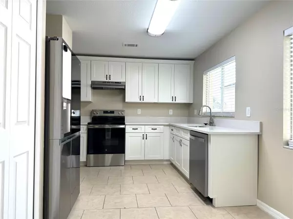 1235 ALPINE LAKE DR, Brandon, FL 33511