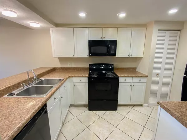 Largo, FL 33778,13250 RIDGE RD #3B5