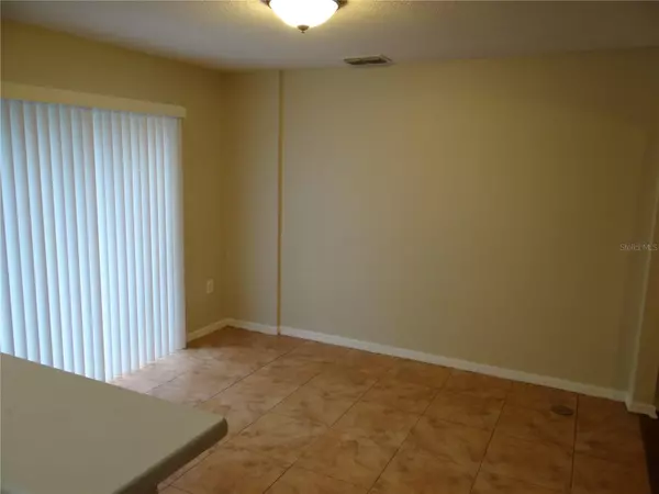 Tampa, FL 33610,4651 ASHBURN SQUARE DR