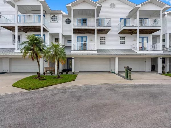 North Redington Beach, FL 33708,113 YACHT CLUB CIR