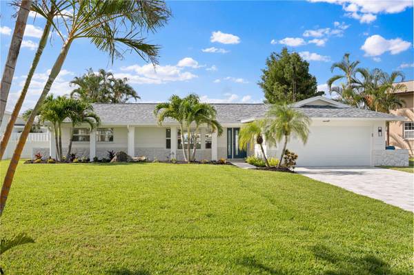 24 MARINA TER, Treasure Island, FL 33706