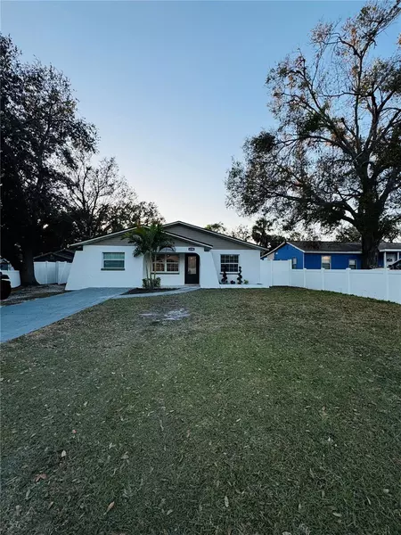 4208 N HUBERT AVE, Tampa, FL 33614