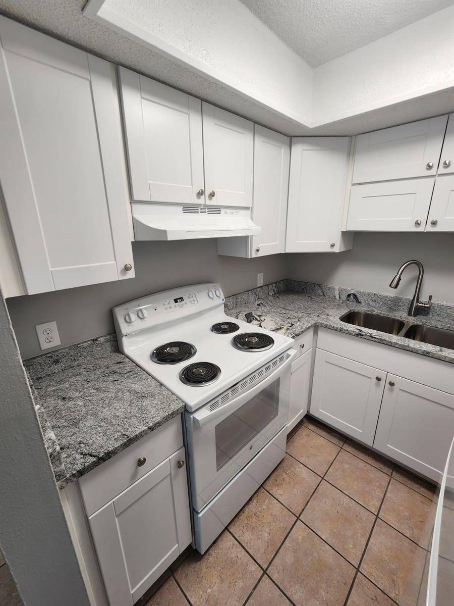 Clearwater, FL 33765,101 N FERNWOOD AVE