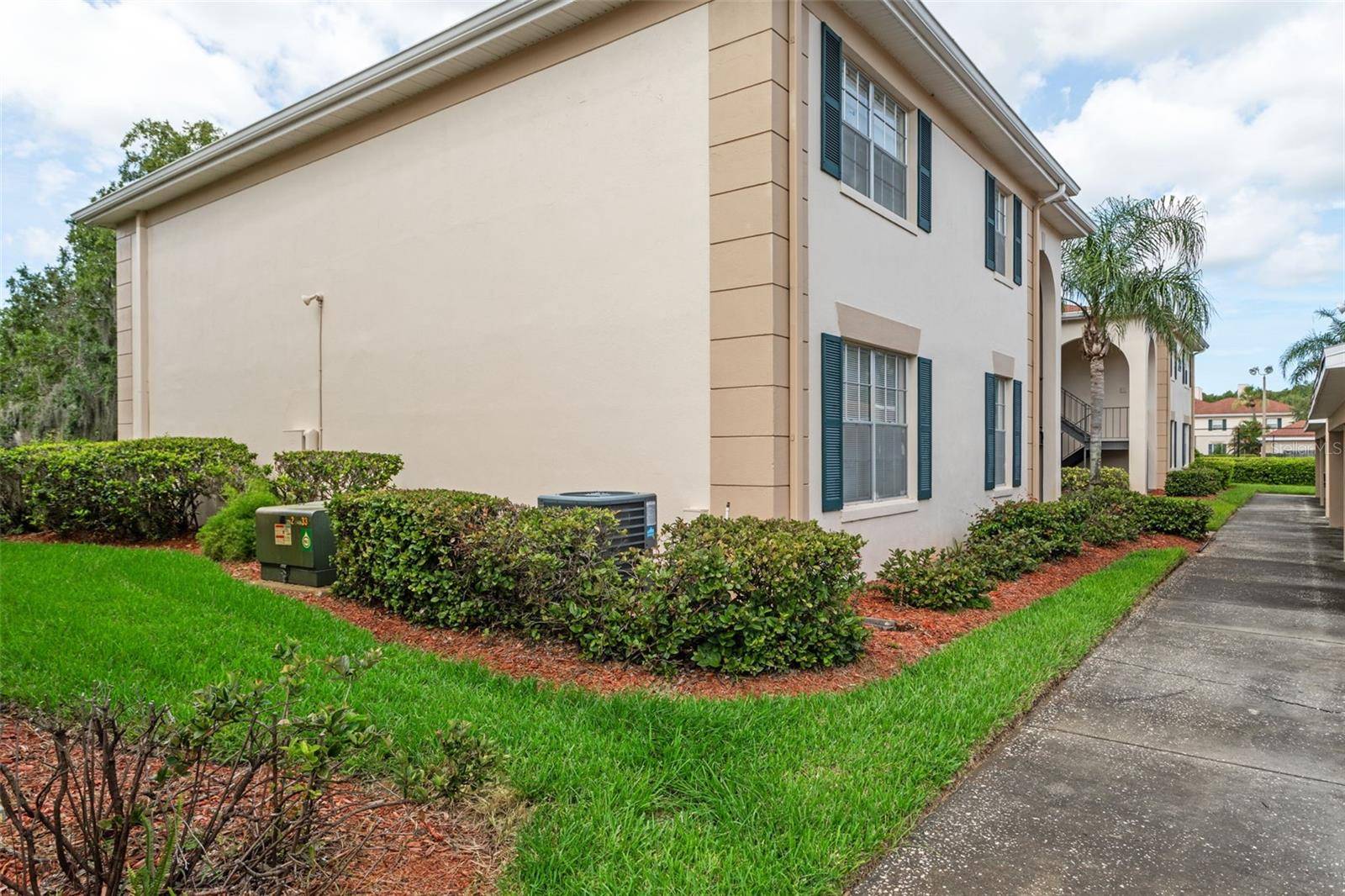 Tampa, FL 33618,10388 CARROLLWOOD LN #283