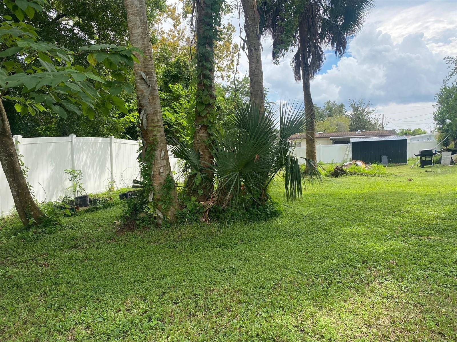 2110 W BROAD ST, Tampa, FL 33604