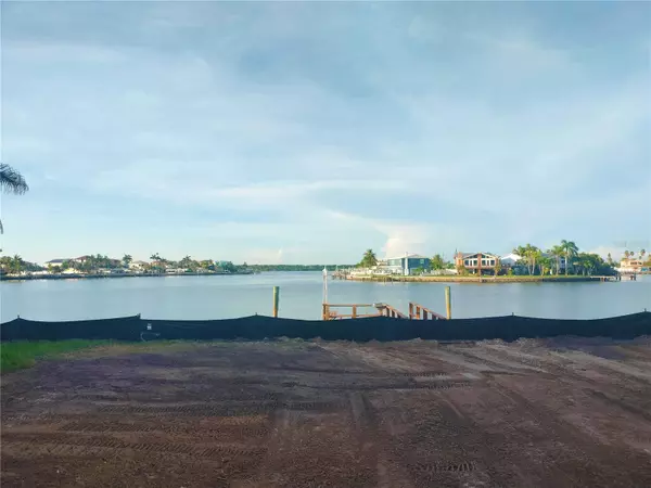 Redington Beach, FL 33708,16217 REDINGTON DR
