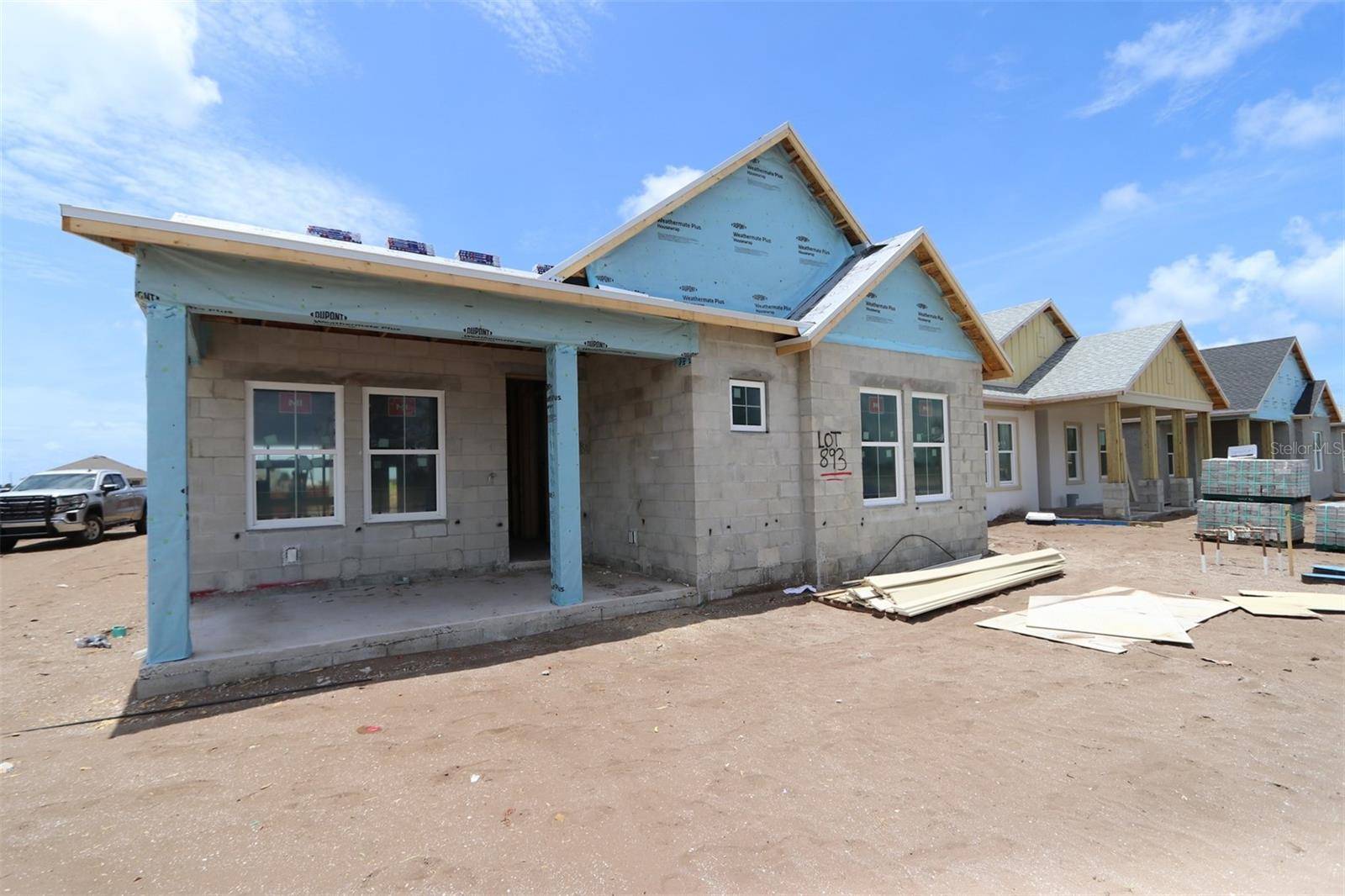 Bradenton, FL 34210,7618 SEAFLOWER Pkwy