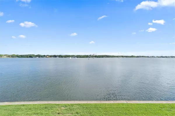 St Petersburg, FL 33705,165 POMPANO DR SE
