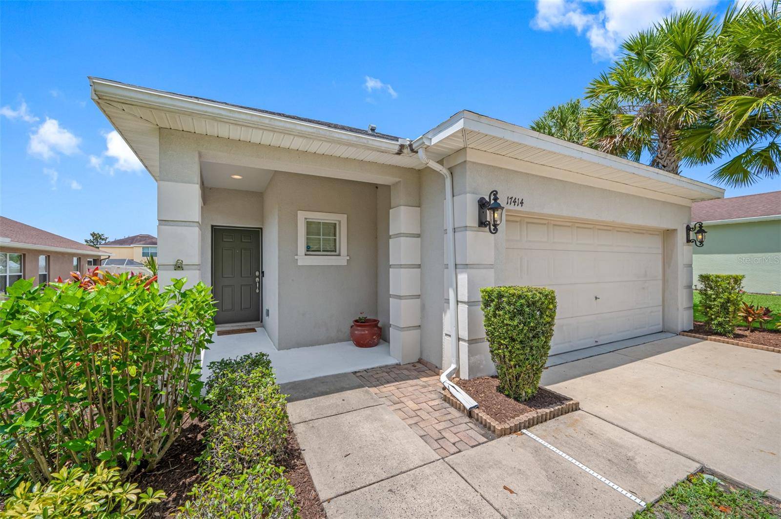 17417 NEW CROSS CIR, Lithia, FL 33547