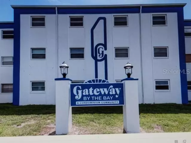 350 79TH AVE N #314, St Petersburg, FL 33702