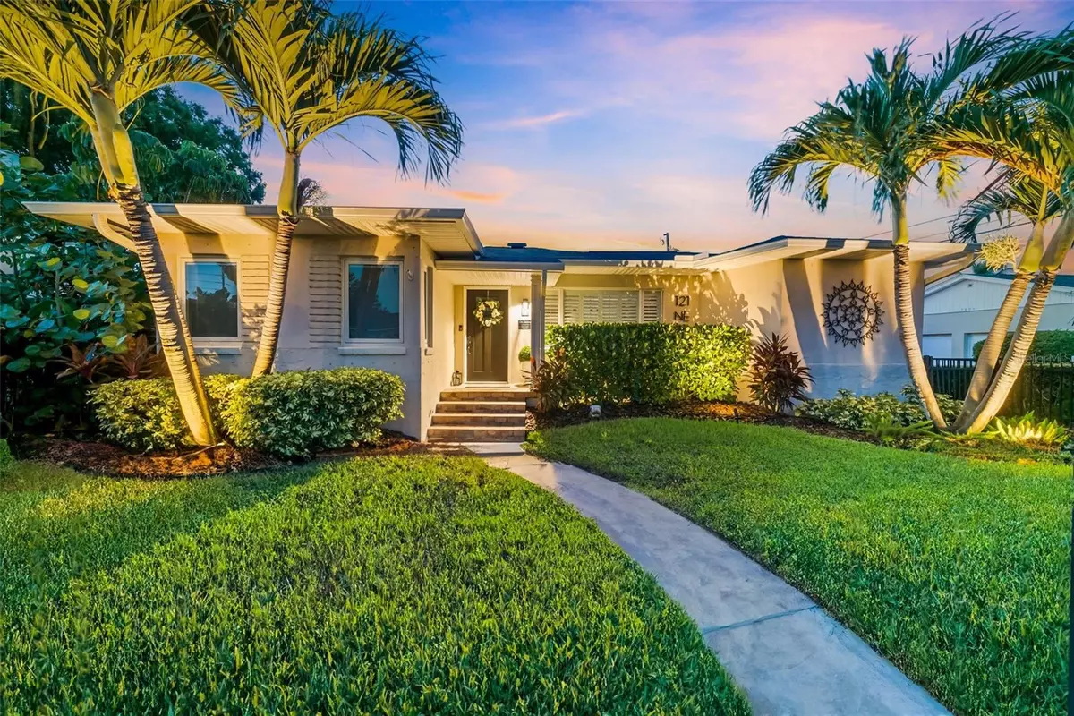 St Petersburg, FL 33704,121 28TH AVE NE