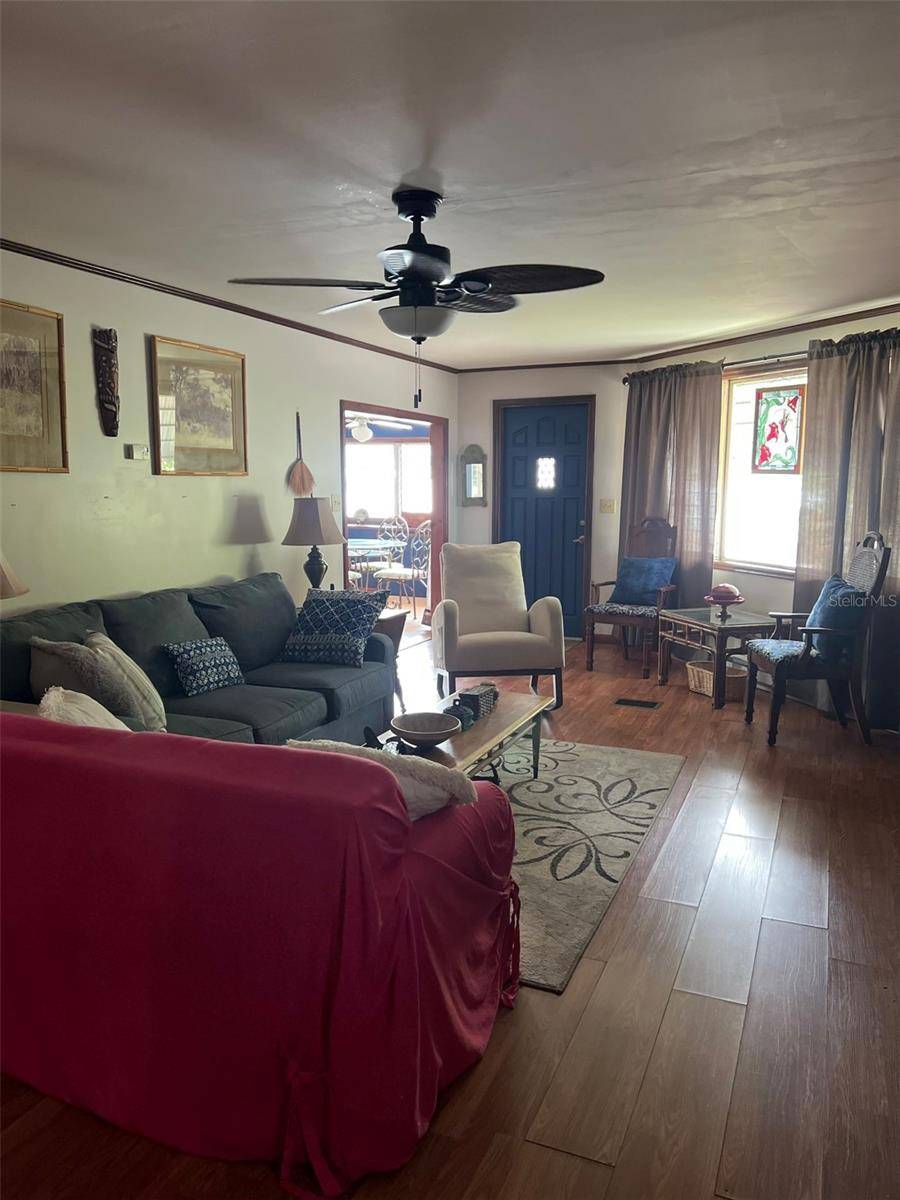 Tampa, FL 33611,4851 W GANDY BLVD #B1L34