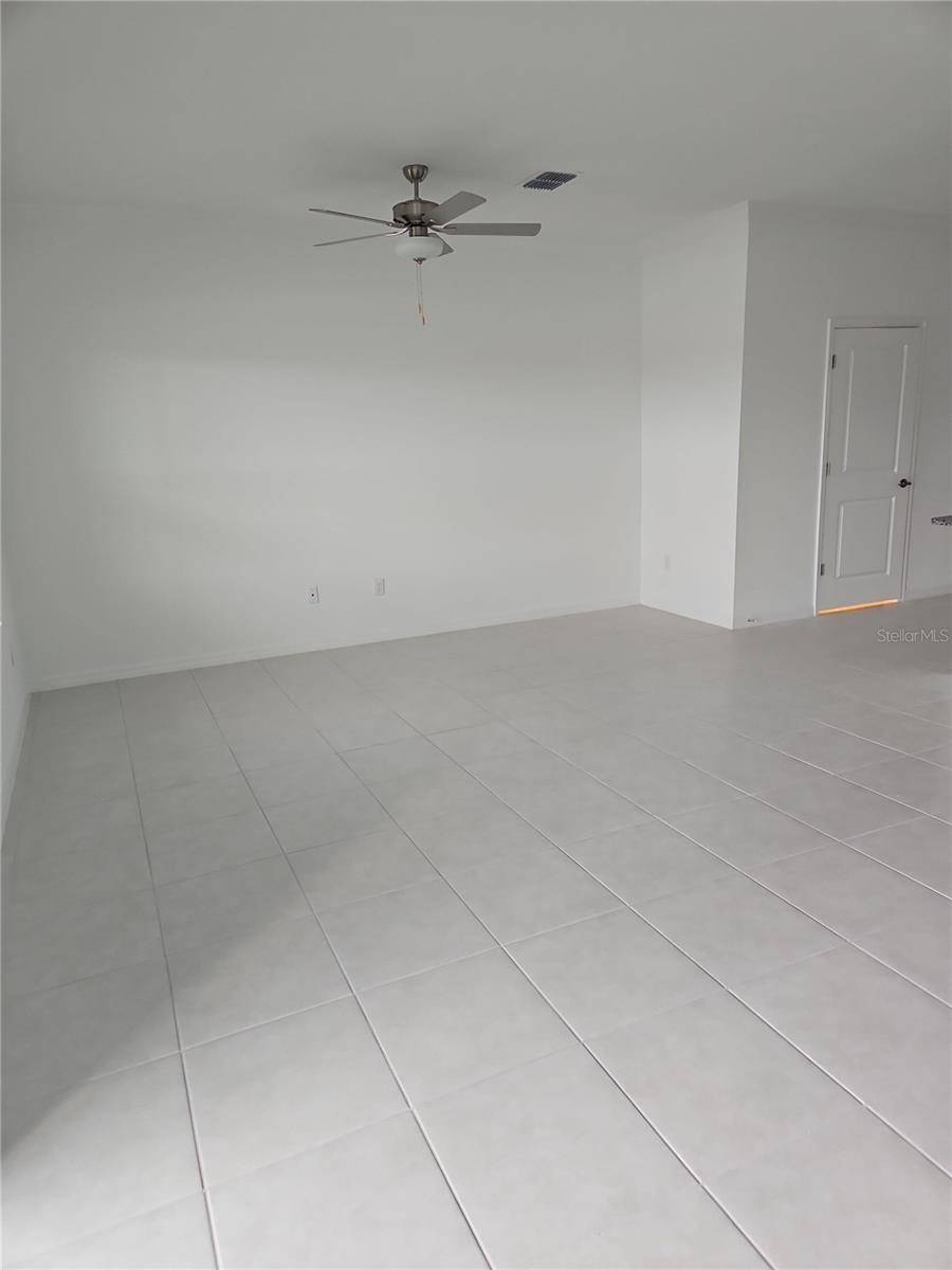 Land O Lakes, FL 34637,8841 GALLANTREE PL