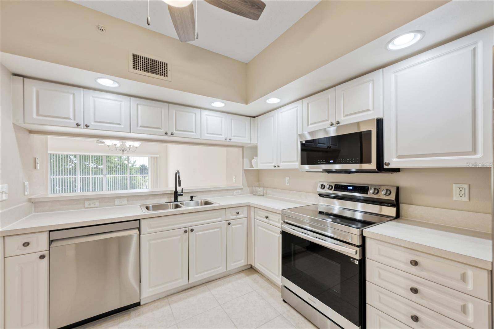 Largo, FL 33771,1200 COUNTRY CLUB DR #6103