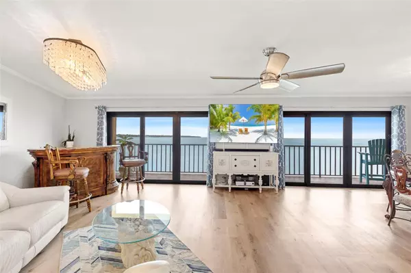 St Petersburg, FL 33711,7540 SUNSHINE SKYWAY LN S #118