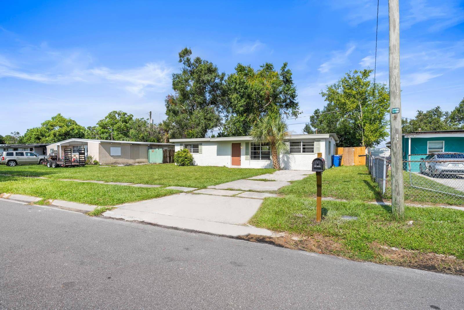 Tampa, FL 33619,1413 LONGWOOD LOOP