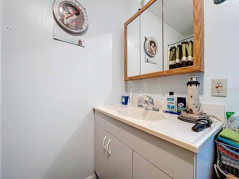St Petersburg, FL 33709,6950 46TH AVE N #27