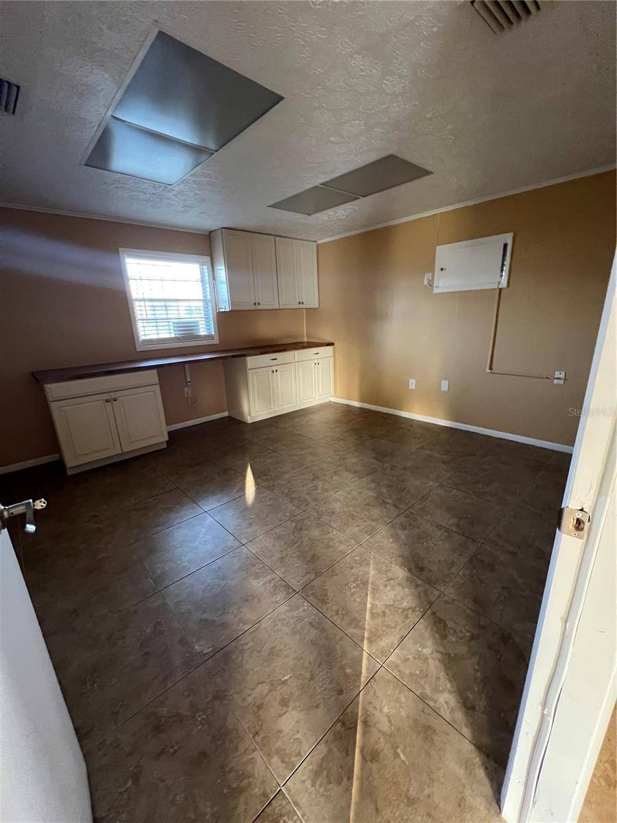 Plant City, FL 33563,1905 W BAKER ST