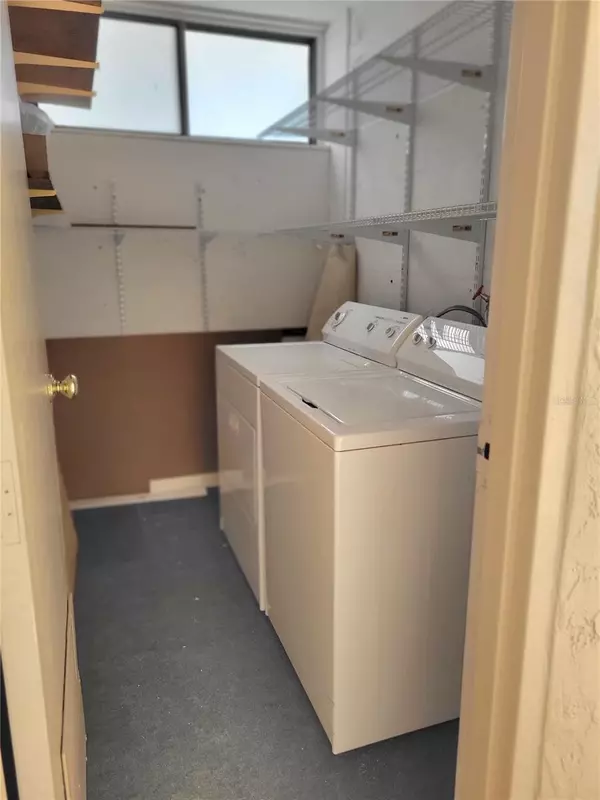 Clearwater, FL 33760,2615 COVE CAY DR #401