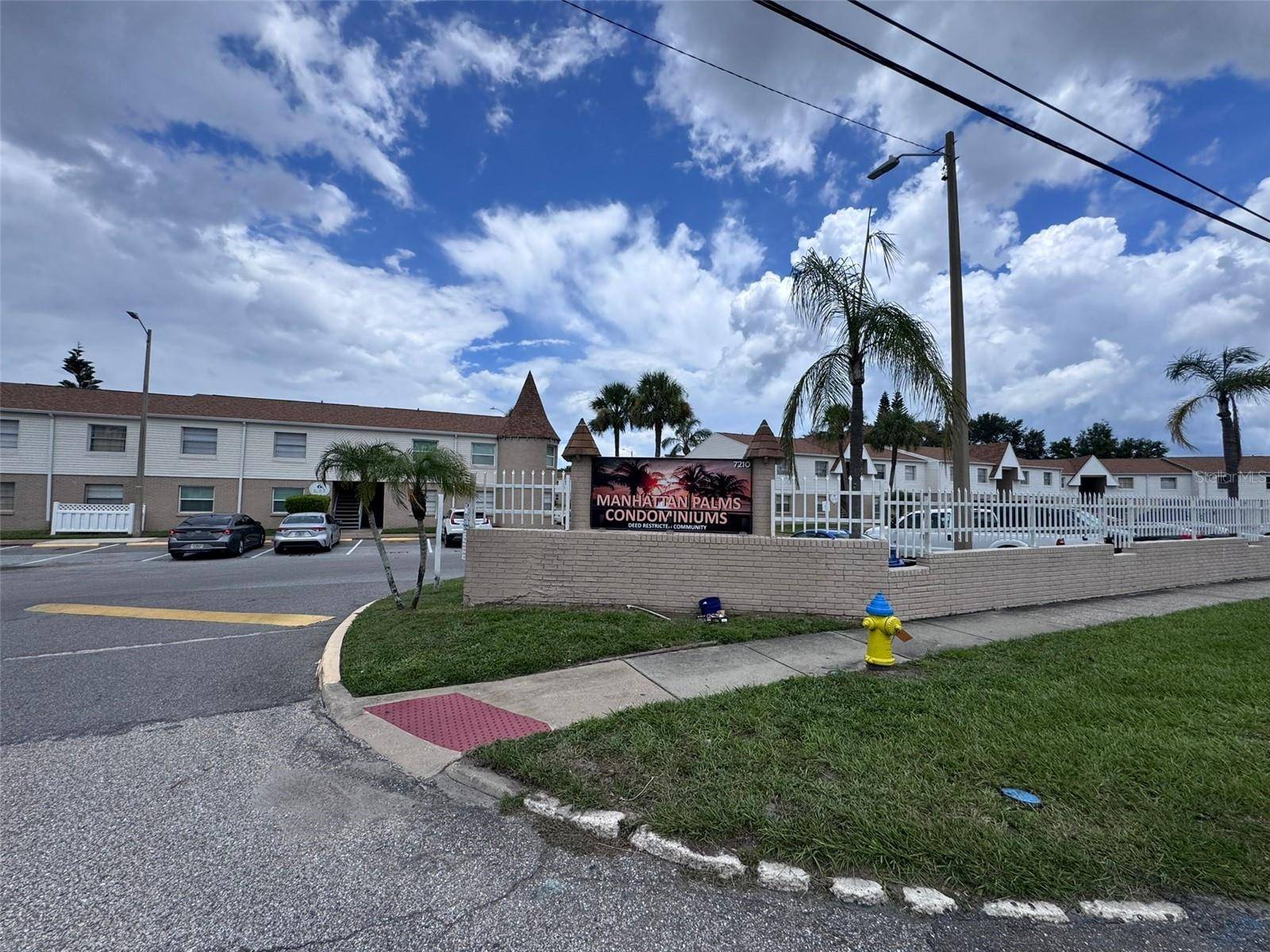 Tampa, FL 33614,7210 N MANHATTAN AVE #2423