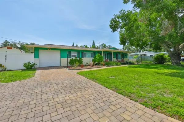 8331 14TH WAY N, St Petersburg, FL 33702