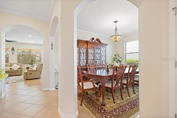 Lithia, FL 33547,15608 STARLING WATER DR