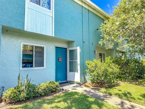 107 114TH TER NE #107, St Petersburg, FL 33716