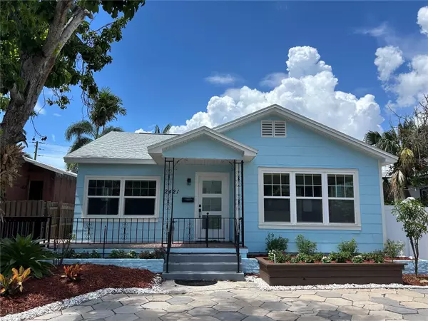 St Petersburg, FL 33713,2421 BURLINGTON AVE N