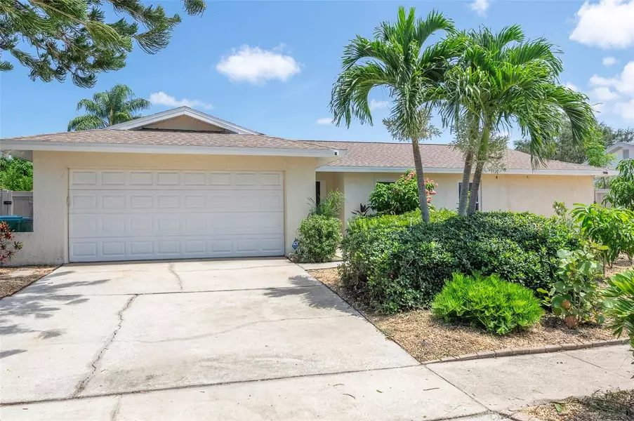 12377 91ST AVE, Seminole, FL 33772