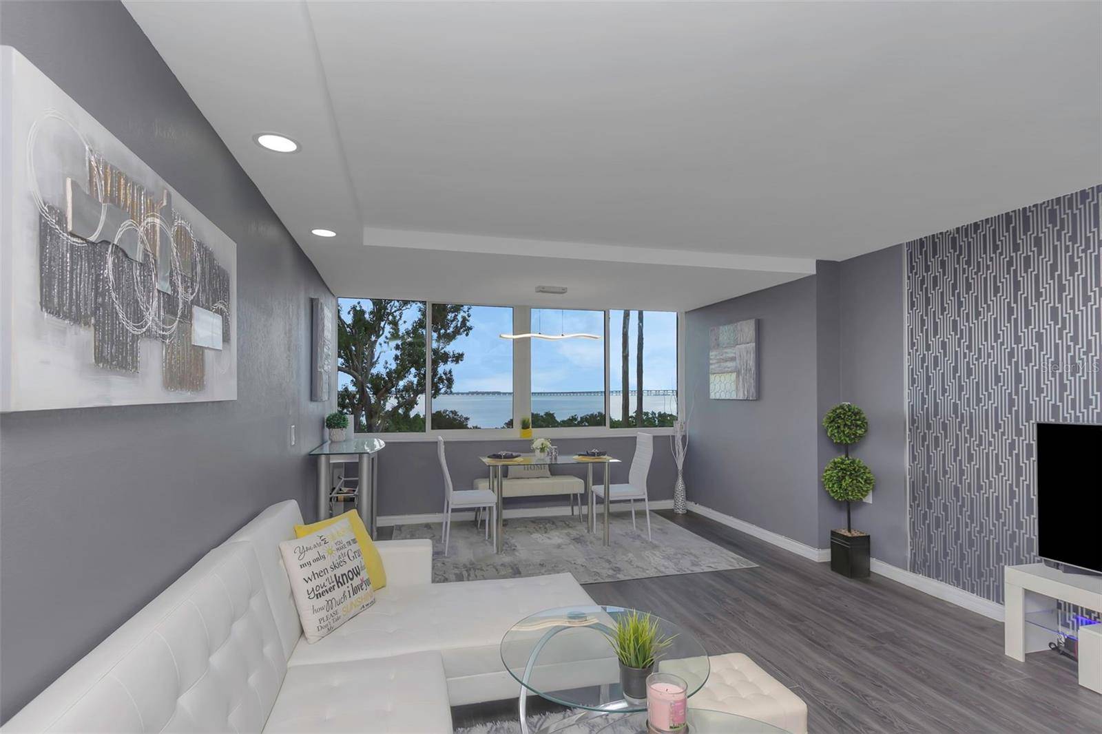 Clearwater, FL 33760,2617 COVE CAY DR #404