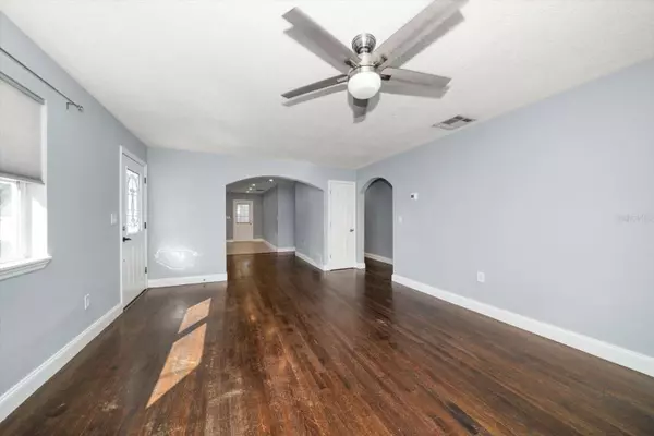 Largo, FL 33770,908 S PALM DR