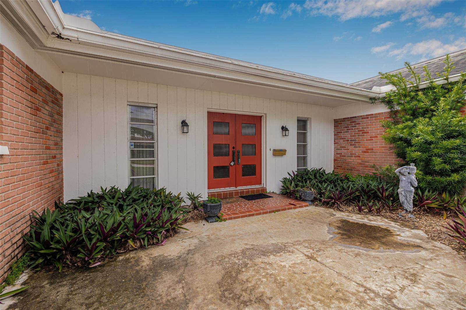 St Petersburg, FL 33702,1293 88TH AVE N