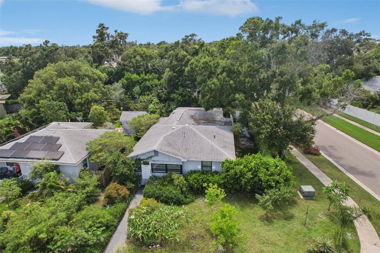 St Petersburg, FL 33713,924 32ND ST N