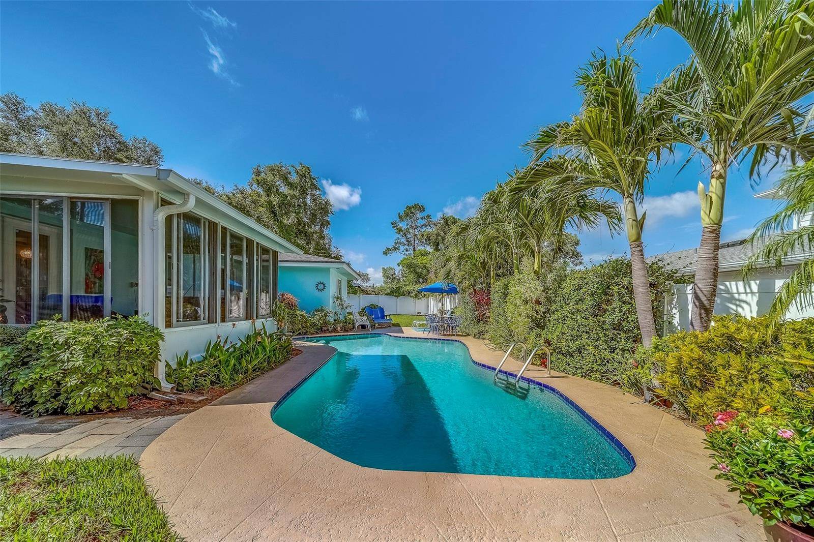 Belleair, FL 33756,2 EVONAIRE CIR