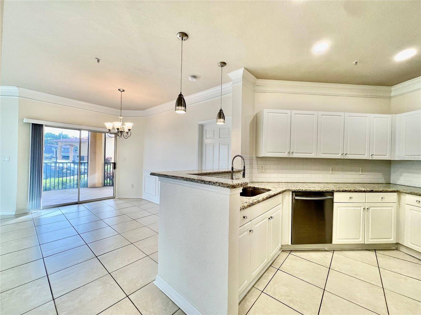 Tampa, FL 33615,4345 BAYSIDE VILLAGE DR #102