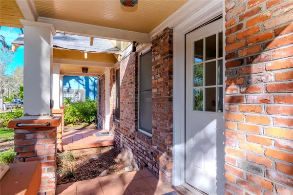 Tarpon Springs, FL 34689,223 BATH ST