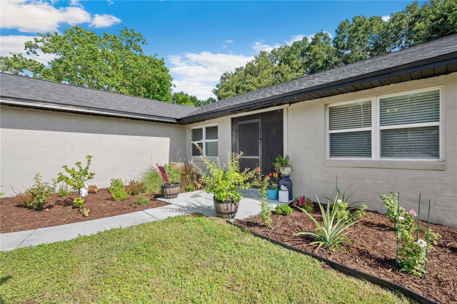 Lakeland, FL 33809,812 CEDAR KNOLL DR N