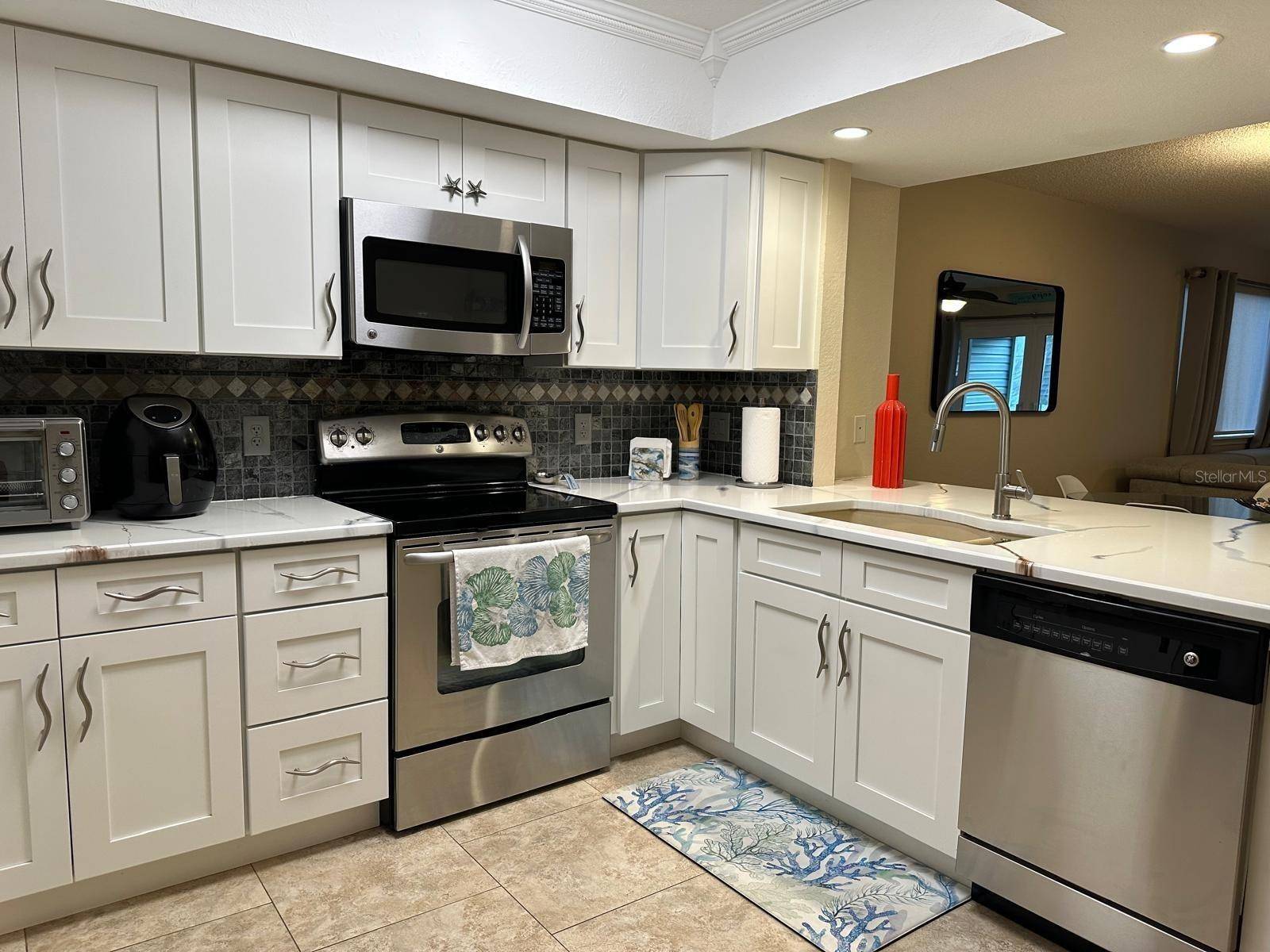 Indian Rocks Beach, FL 33785,900 HARBOUR HOUSE DR