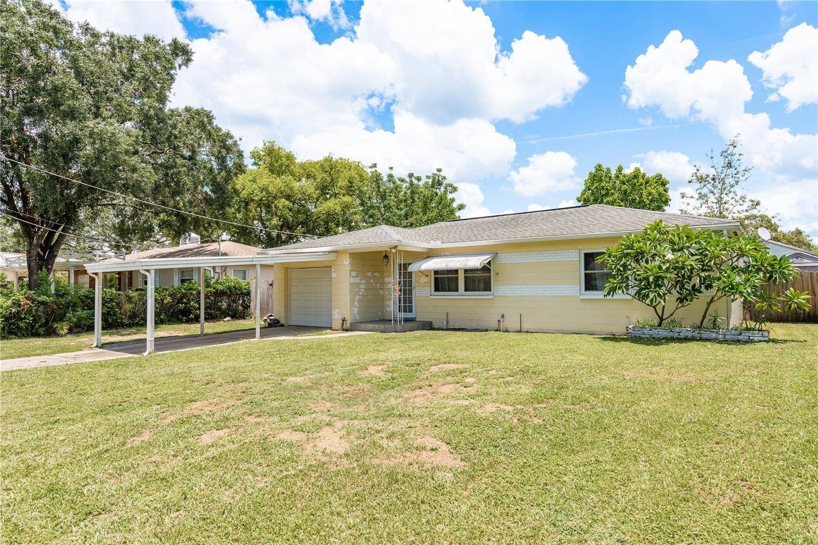 11735 FOREST HILLS DR, Tampa, FL 33612
