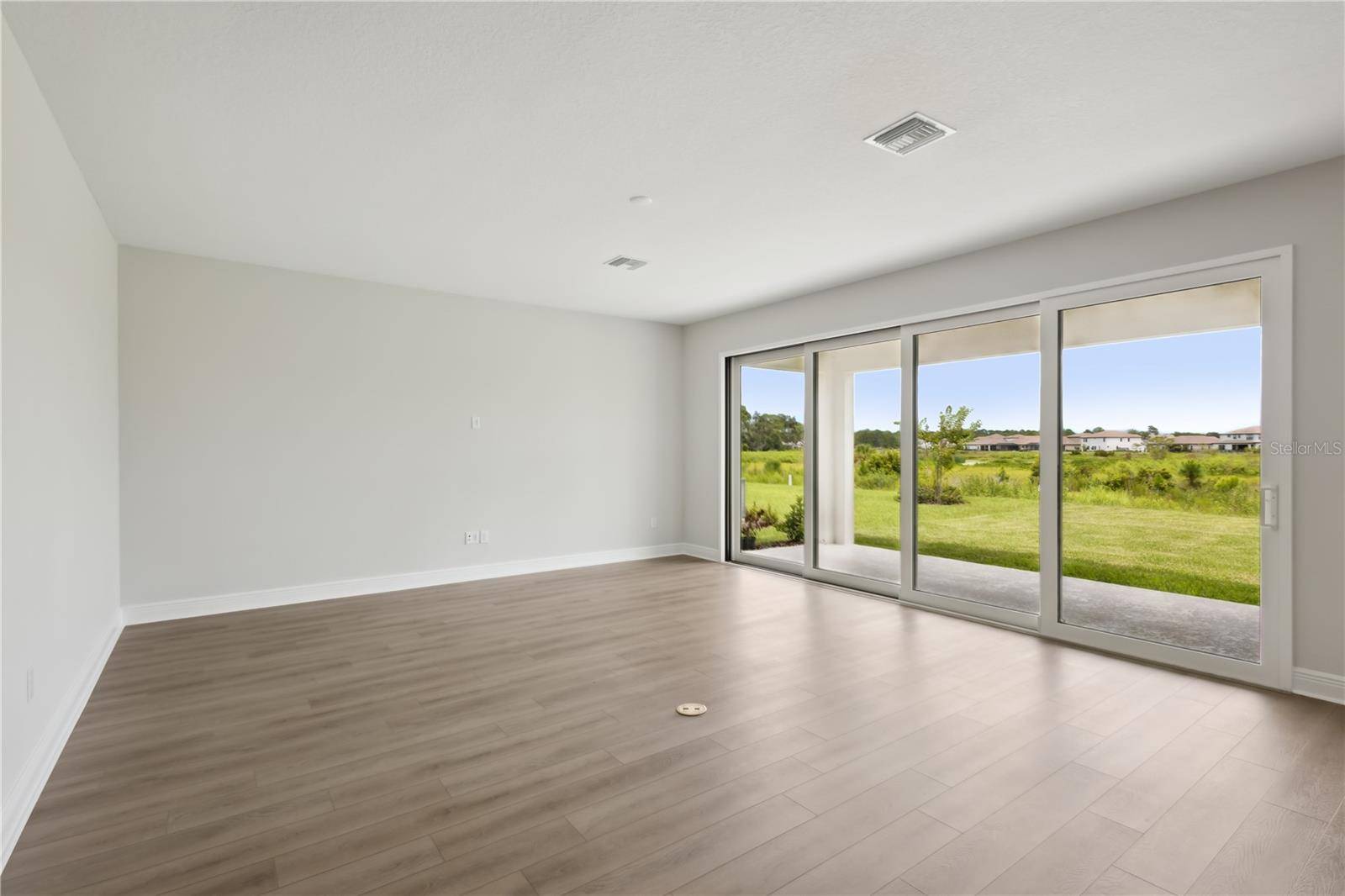 Parrish, FL 34219,8518 DOVE BOG TER