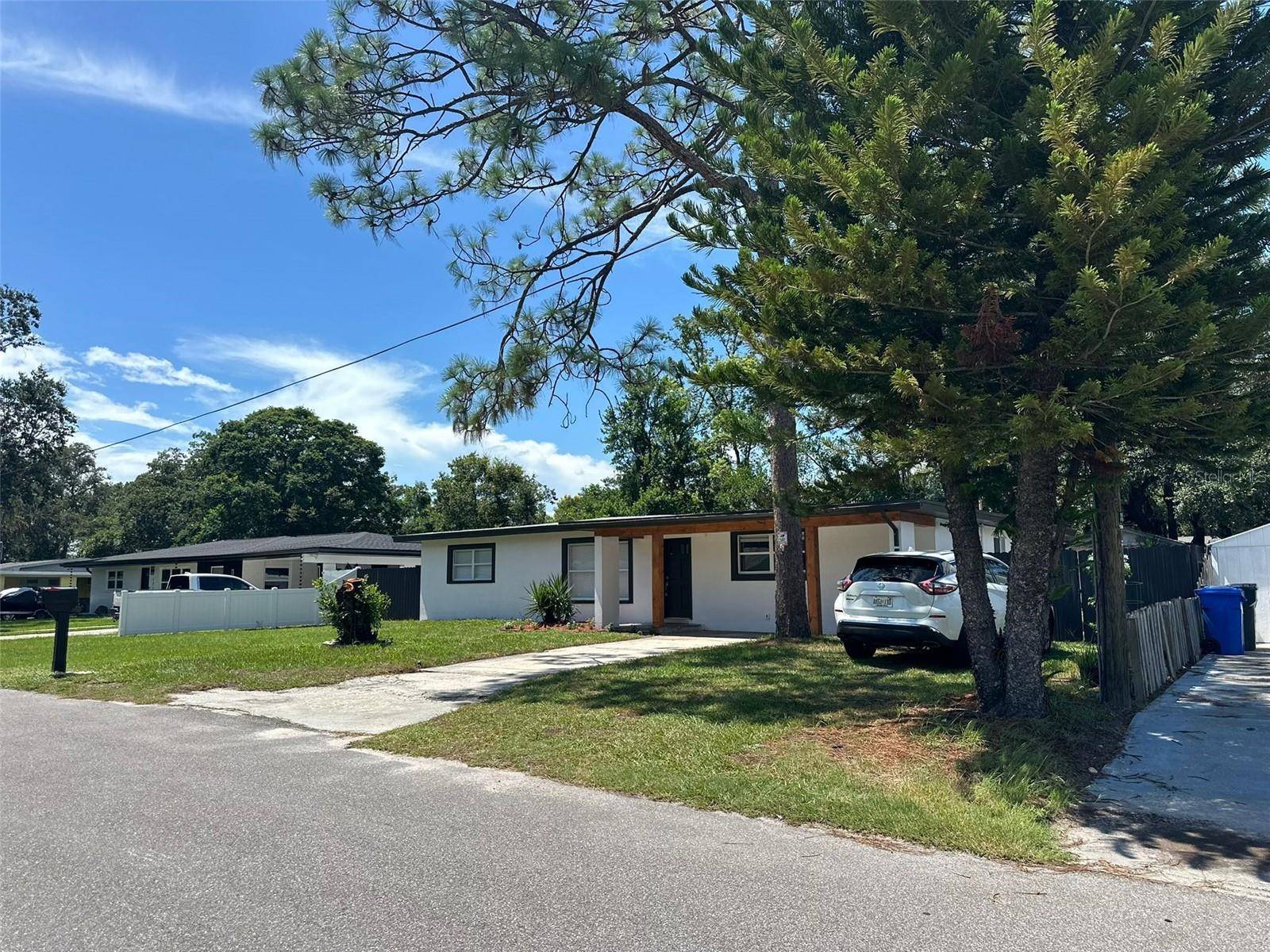 Tampa, FL 33613,125 ARKWRIGHT DR
