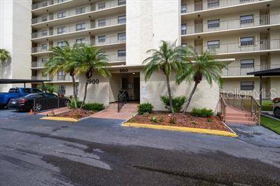 900 COVE CAY DR #2D, Clearwater, FL 33760