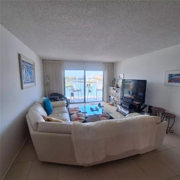 St Petersburg, FL 33715,719 PINELLAS BAYWAY S #203
